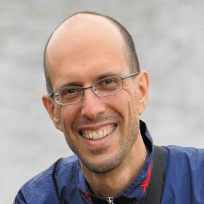 Dr. Daniel Mears